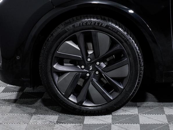 Li Auto (Lixiang) L9 I с пробегом 2023 года, цена 5 290 000 рублей, 77211 км, внедорожник, Автокод Объявления
