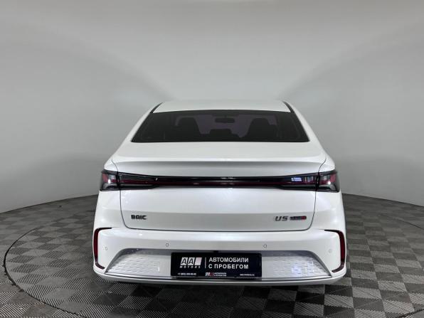 BAIC U5 Plus с пробегом 2023 года, цена 1 245 000 рублей, 45291 км, седан, Автокод Объявления