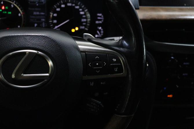 Lexus LX III Рестайлинг 2 с пробегом 2016 года, цена 7 245 000 рублей, 133348 км, внедорожник, Автокод Объявления