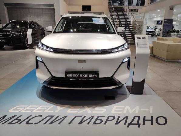 Новый Geely EX5 EM-i 2026 года, цена 3 974 990 рублей, внедорожник, Автокод Объявления