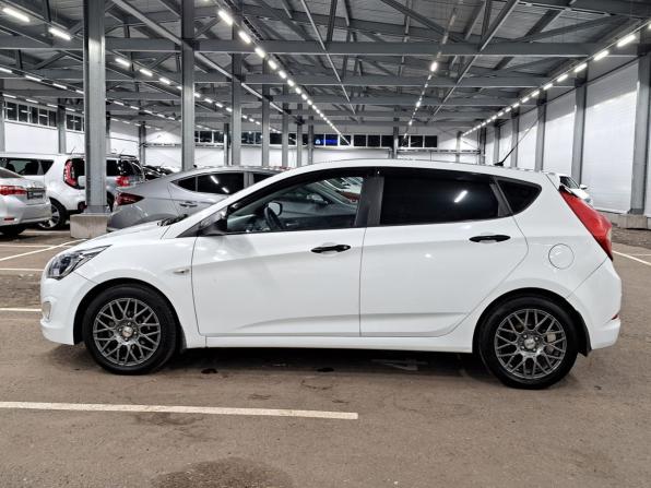 Hyundai Solaris I Рестайлинг с пробегом 2016 года, цена 770 000 рублей, 161740 км, хэтчбек, Автокод Объявления