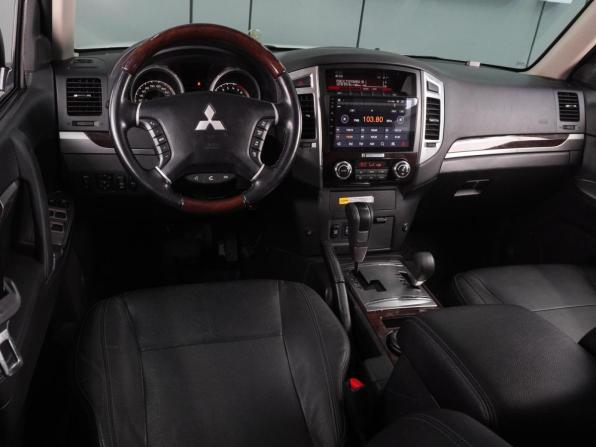 Mitsubishi Pajero IV Рестайлинг 2 с пробегом 2019 года, цена 3 710 000 рублей, 128296 км, внедорожник, Автокод Объявления