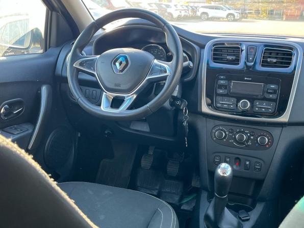 Renault Logan II Рестайлинг с пробегом 2018 года, цена 550 000 рублей, 142846 км, седан, Автокод Объявления