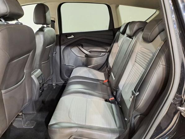Ford Kuga II Рестайлинг с пробегом 2017 года, цена 1 390 000 рублей, 208825 км, внедорожник, Автокод Объявления