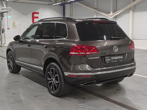 Volkswagen Touareg II Рестайлинг с пробегом 2015 года, цена 2 426 000 рублей, 221734 км, внедорожник, Автокод Объявления