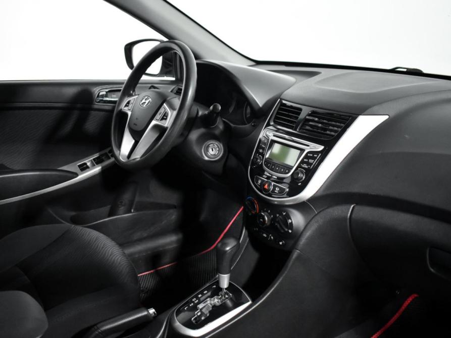 Hyundai Solaris I Санкт-Петербург  - изображение 13