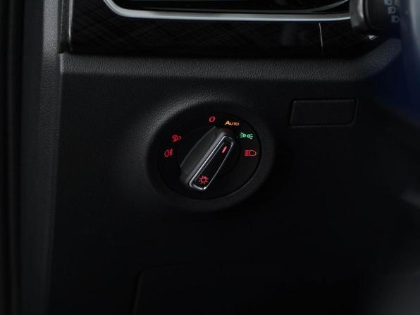 Volkswagen Polo VI с пробегом 2021 года, цена 1 785 444 рубля, 77025 км, лифтбек, Автокод Объявления