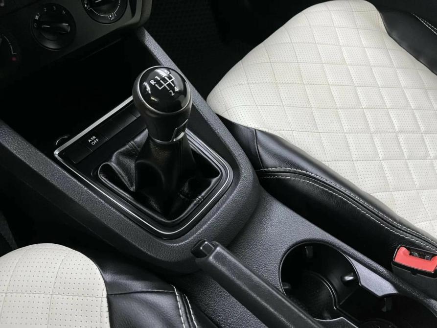 Volkswagen Jetta VI Рестайлинг Набережные Челны  - изображение 13