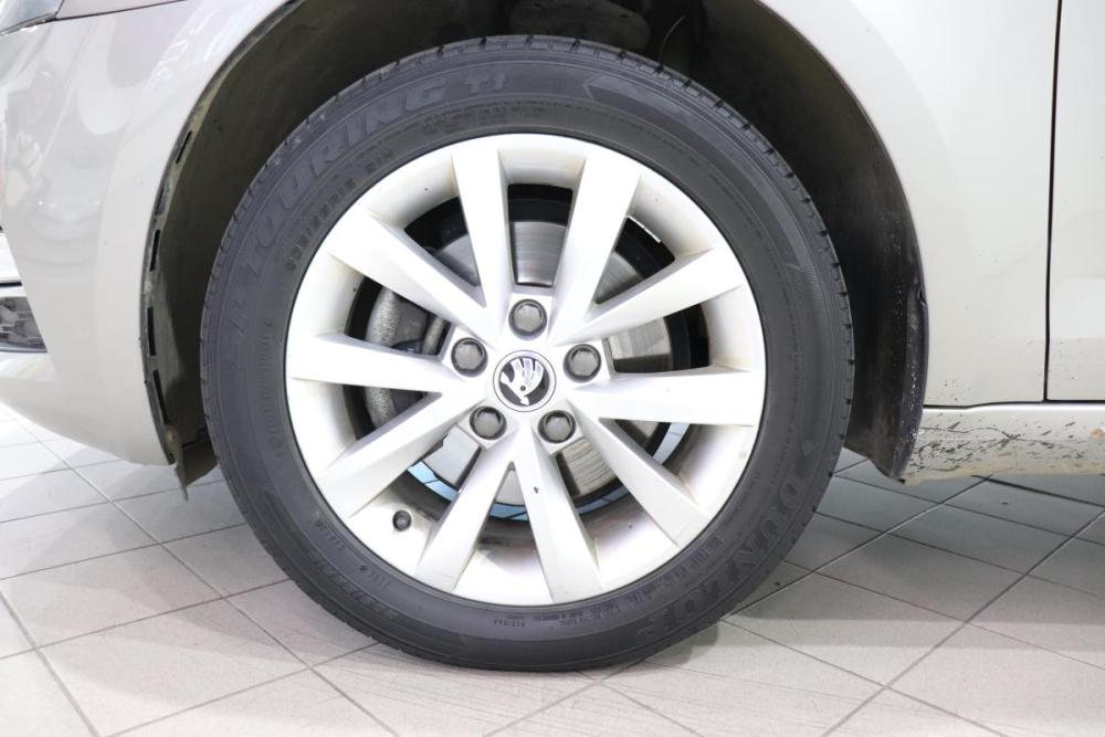 Skoda Octavia III (A7) Рестайлинг Иркутск  - изображение 13