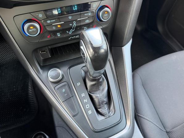 Ford Focus III Рестайлинг с пробегом 2015 года, цена 1 150 000 рублей, 92617 км, хэтчбек, Автокод Объявления