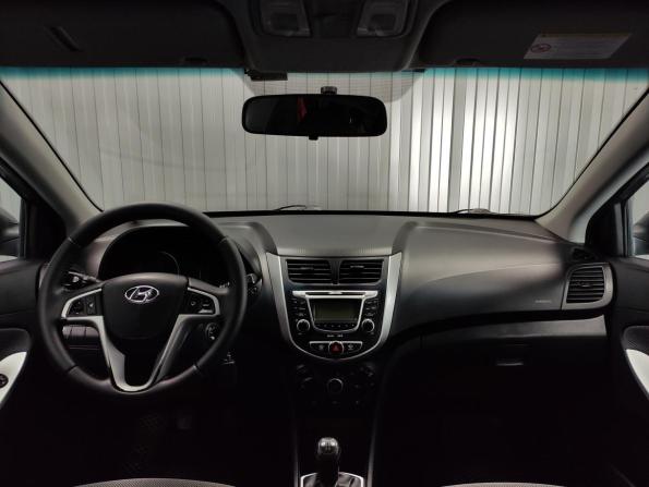 Hyundai Solaris I с пробегом 2012 года, цена 670 000 рублей, 180000 км, хэтчбек, Автокод Объявления