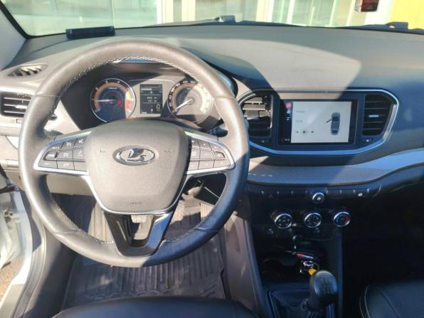 Lada (ВАЗ) Vesta I Рестайлинг (NG) с пробегом 2023 года, цена 1 230 000 рублей, 40649 км, седан, Автокод Объявления