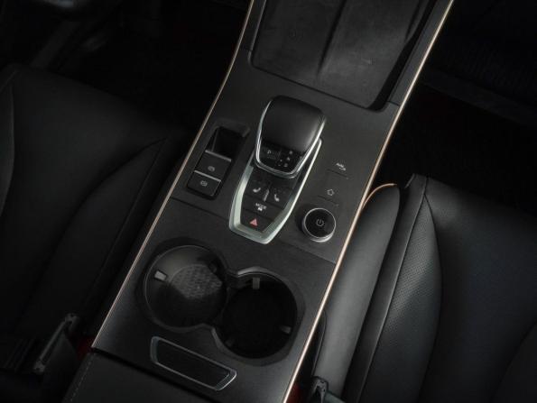 Omoda C5 I с пробегом 2023 года, цена 1 599 000 рублей, 63999 км, внедорожник, Автокод Объявления