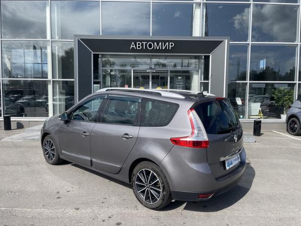 Renault Scenic III Рестайлинг с пробегом 2013 года, цена 1 059 000 рублей, 341843 км, компактвэн, Автокод Объявления