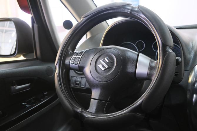 Suzuki SX4 I (Classic) Рестайлинг с пробегом 2012 года, цена 869 000 рублей, 226300 км, хэтчбек, Автокод Объявления