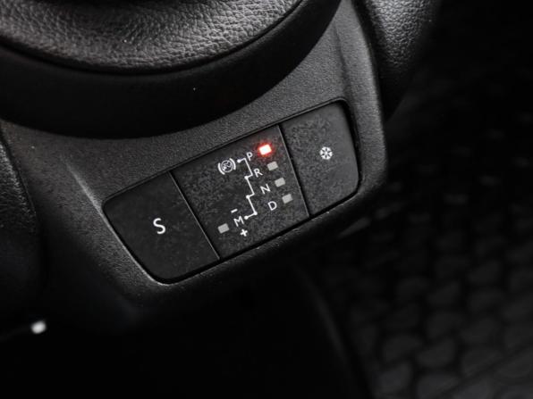 Peugeot Partner II Рестайлинг 2 с пробегом 2022 года, цена 1 200 000 рублей, 197917 км, компактвэн, Автокод Объявления