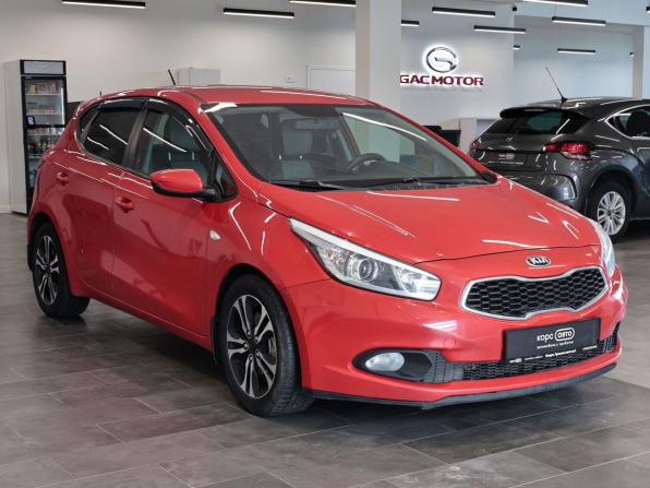 Kia Ceed II с пробегом 2014 года, цена 749 000 рублей, 175959 км, хэтчбек, Автокод Объявления