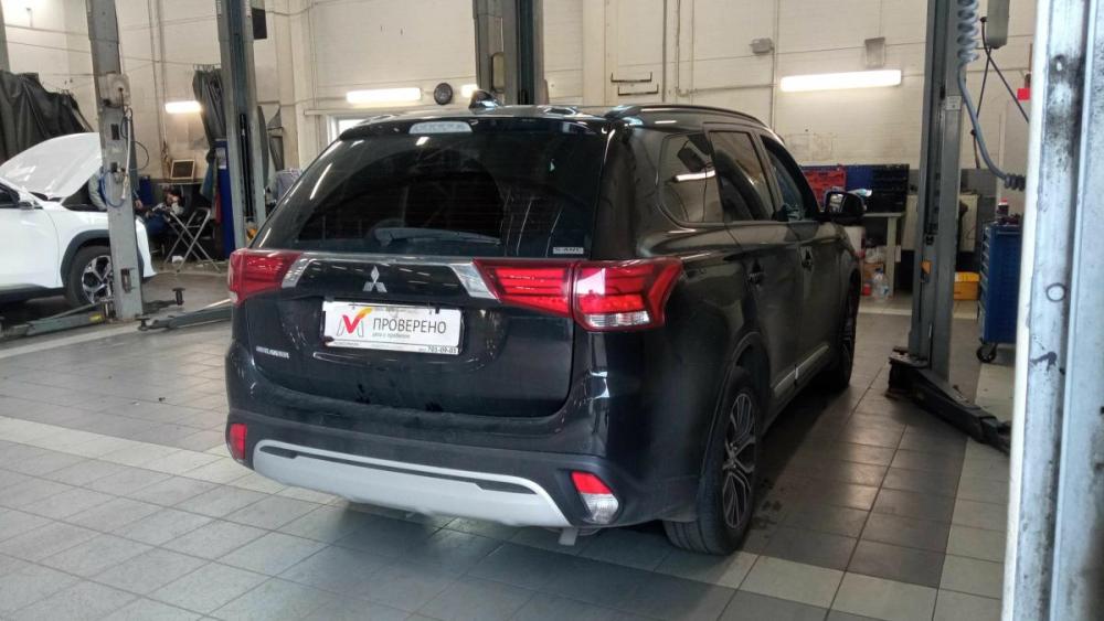 Mitsubishi Outlander III Рестайлинг 3 Санкт-Петербург  - изображение 3