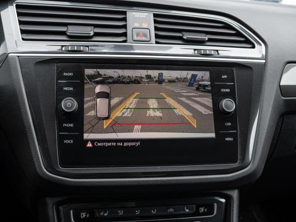 Volkswagen Tiguan II с пробегом 2018 года, цена 2 799 000 рублей, 123813 км, внедорожник, Автокод Объявления