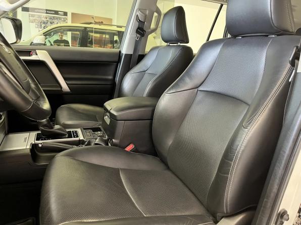 Toyota Land Cruiser Prado 150 Series Рестайлинг 2 с пробегом 2020 года, цена 7 000 000 рублей, 31745 км, внедорожник, Автокод Объявления