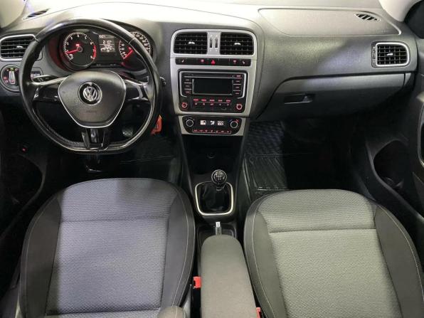 Volkswagen Polo V Рестайлинг с пробегом 2015 года, цена 1 046 587 рублей, 74000 км, седан, Автокод Объявления