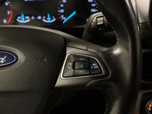 Ford EcoSport II Рестайлинг с пробегом 2018 года, цена 1 350 000 рублей, 130030 км, внедорожник, Автокод Объявления