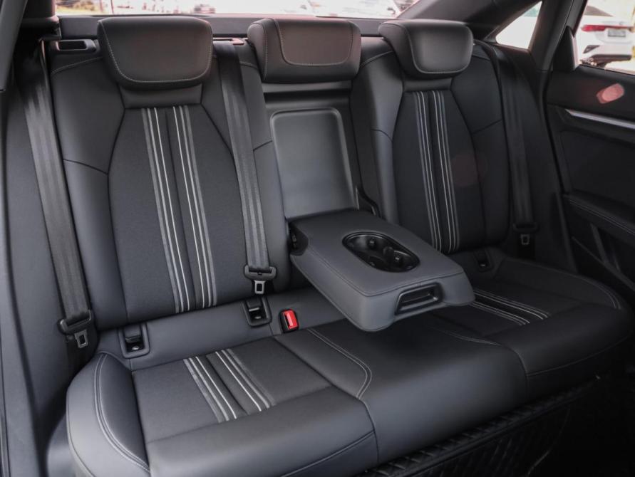 Audi A3 IV (8Y) Санкт-Петербург  - изображение 29