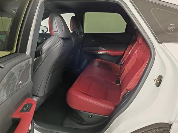 Lexus RX V с пробегом 2023 года, цена 8 999 000 рублей, 75966 км, внедорожник, Автокод Объявления