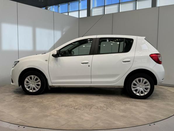 Renault Sandero II с пробегом 2016 года, цена 850 000 рублей, 124451 км, хэтчбек, Автокод Объявления