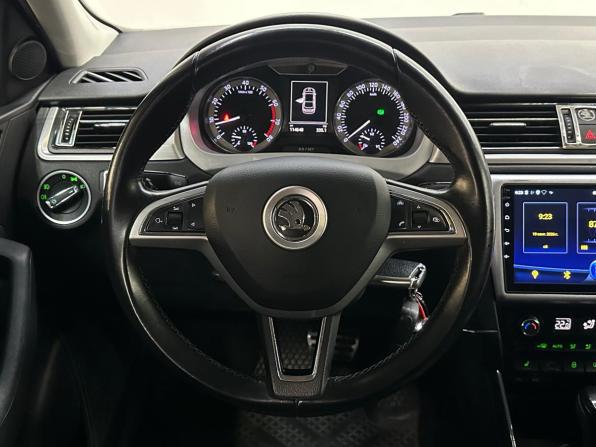 Skoda Rapid I с пробегом 2016 года, цена 1 050 000 рублей, 114650 км, лифтбек, Автокод Объявления