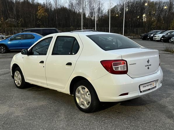 Renault Logan II с пробегом 2017 года, цена 499 000 рублей, 214000 км, седан, Автокод Объявления