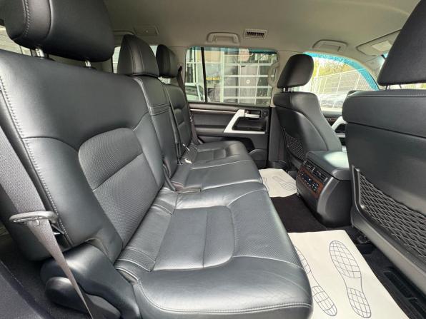 Toyota Land Cruiser 200 Series Рестайлинг 2 с пробегом 2016 года, цена 5 260 000 рублей, 243927 км, внедорожник, Автокод Объявления