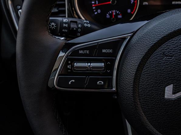 Kia Ceed III Рестайлинг с пробегом 2022 года, цена 2 220 000 рублей, 85949 км, универсал, Автокод Объявления
