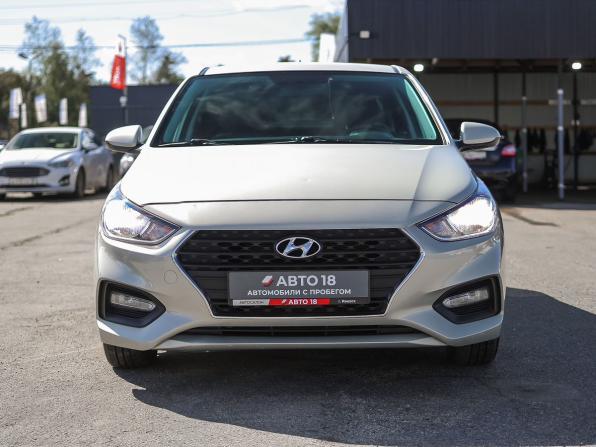 Hyundai Solaris II с пробегом 2019 года, цена 1 399 000 рублей, 105768 км, седан, Автокод Объявления