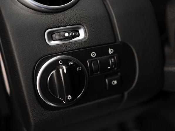 Land Rover Discovery IV Рестайлинг с пробегом 2013 года, цена 1 649 000 рублей, 258027 км, внедорожник, Автокод Объявления