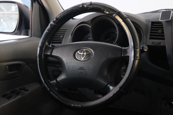 Toyota Hilux VII с пробегом 2010 года, цена 2 049 000 рублей, 240000 км, offers.body_type.unknown, Автокод Объявления