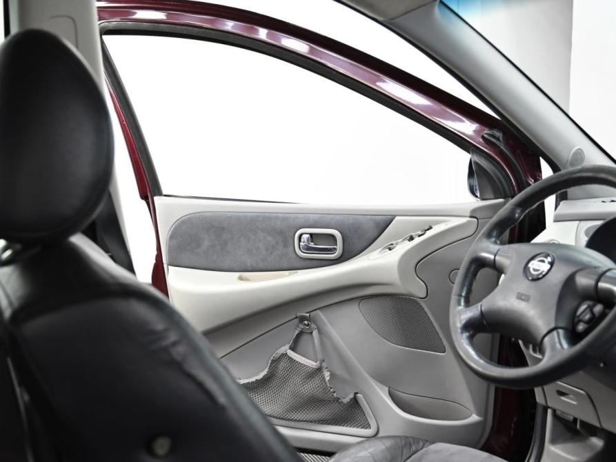 Nissan Almera Tino I Москва  - изображение 9