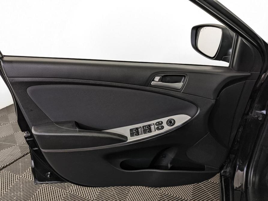 Hyundai Solaris I Рестайлинг Москва  - изображение 19