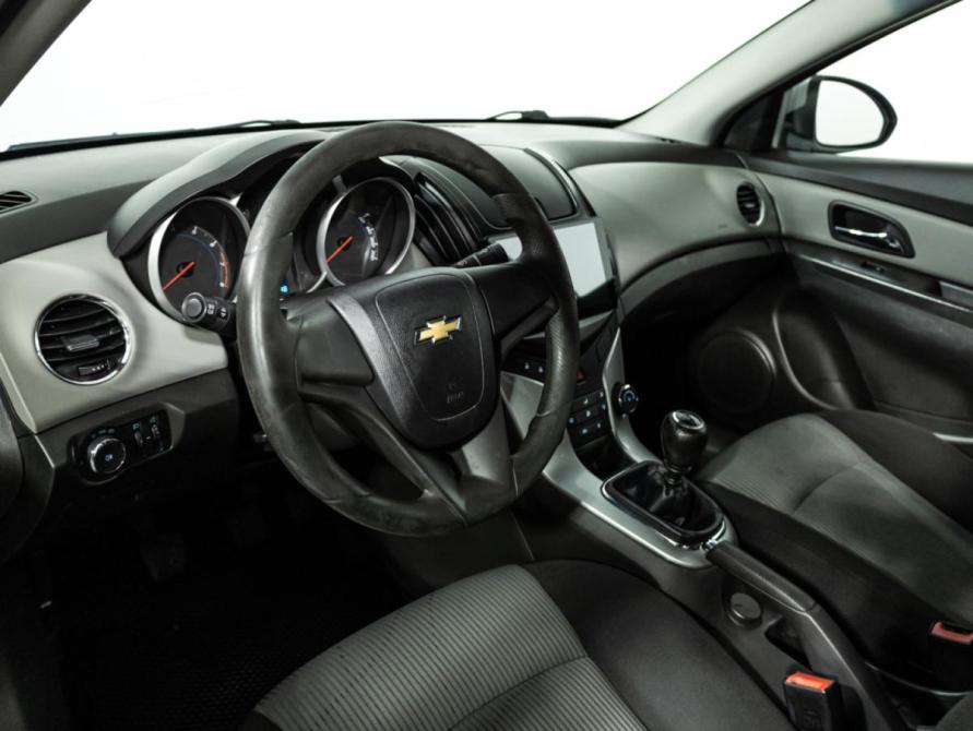 Chevrolet Cruze I Рестайлинг Санкт-Петербург  - изображение 12
