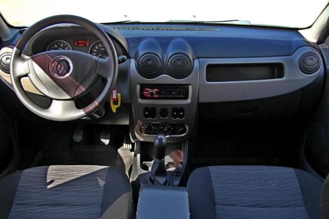Renault Sandero I с пробегом 2013 года, цена 688 200 рублей, 127825 км, хэтчбек, Автокод Объявления