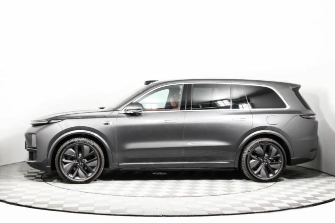 Новый Li Auto (Lixiang) L9 I Рестайлинг 2025 года, цена 11 990 000 рублей, внедорожник, Автокод Объявления