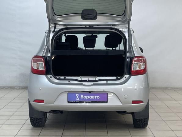 Renault Sandero II с пробегом 2016 года, цена 835 000 рублей, 102906 км, хэтчбек, Автокод Объявления