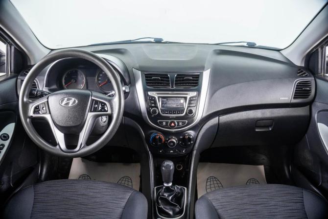 Hyundai Solaris I Рестайлинг с пробегом 2015 года, цена 849 000 рублей, 173000 км, седан, Автокод Объявления