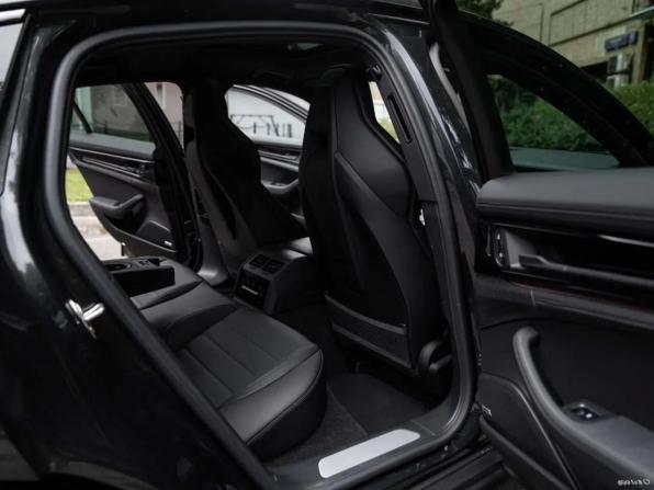Porsche Panamera III с пробегом 2023 года, цена 18 990 000 рублей, 45 км, лифтбек, Автокод Объявления