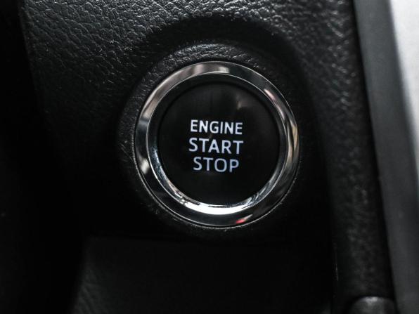 Toyota Camry VII (XV50) Рестайлинг 2 с пробегом 2017 года, цена 2 379 000 рублей, 204338 км, седан, Автокод Объявления