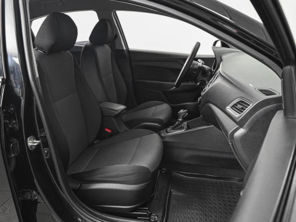 Hyundai Solaris II с пробегом 2019 года, цена 1 550 000 рублей, 69076 км, седан, Автокод Объявления