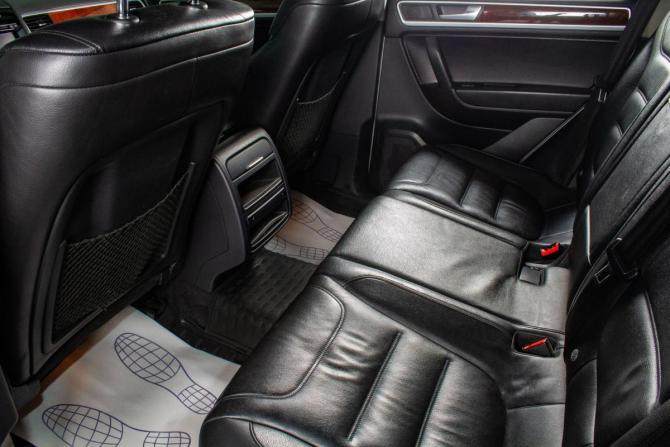 Volkswagen Touareg II с пробегом 2012 года, цена 1 599 000 рублей, 445000 км, внедорожник, Автокод Объявления