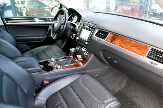 Volkswagen Touareg II Рестайлинг с пробегом 2015 года, цена 1 950 000 рублей, 272412 км, внедорожник, Автокод Объявления
