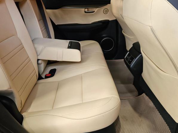 Lexus NX I с пробегом 2015 года, цена 2 300 000 рублей, 180903 км, внедорожник, Автокод Объявления