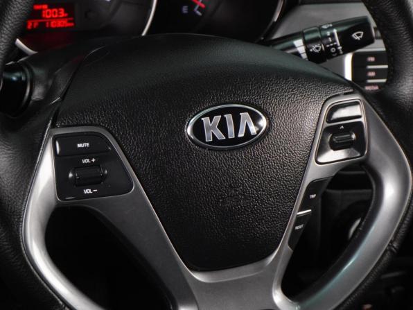 Kia Rio III Рестайлинг с пробегом 2016 года, цена 949 000 рублей, 110305 км, седан, Автокод Объявления
